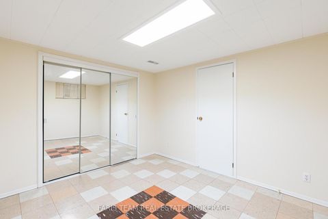 Photo 30 at 12 Marion Crescent, Wellington, Barrie