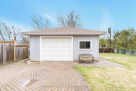 Photo 40 at 12 Marion Crescent, Wellington, Barrie