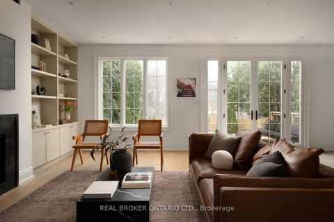 Photo 4 at 16 Glenshaw Crescent, Parkview, Toronto