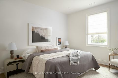 Photo 35 at 16 Glenshaw Crescent, Parkview, Toronto