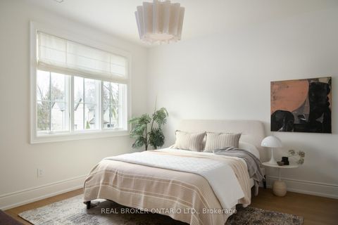 Photo 36 at 16 Glenshaw Crescent, Parkview, Toronto