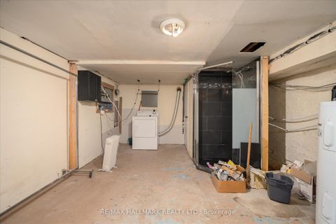 Photo 20 at 511 Queen Street E, Moss Park, Toronto