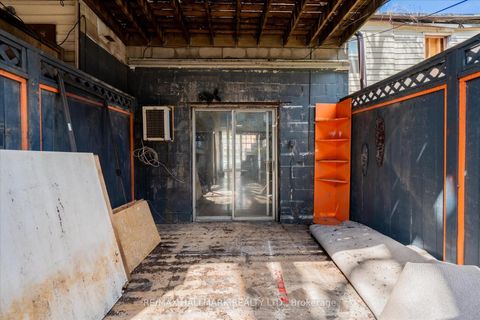 Photo 27 at 511 Queen Street E, Moss Park, Toronto