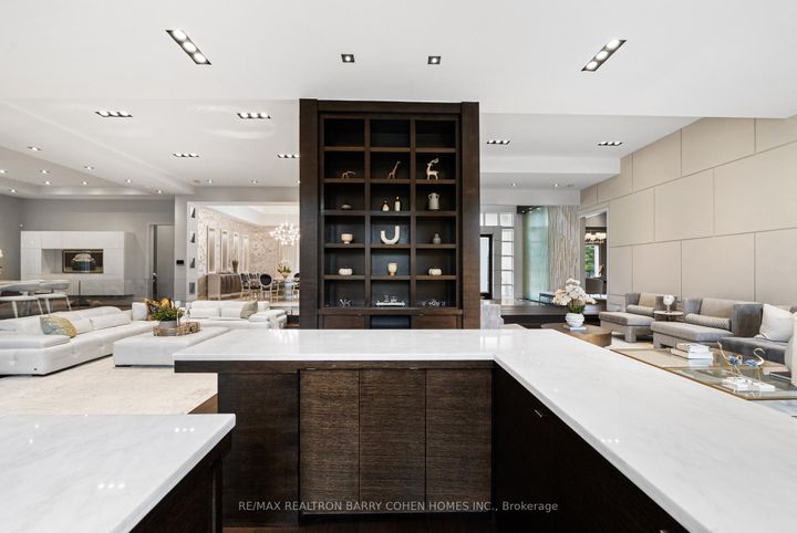 Photo 5 at 19 Maryvale Crescent, South Richvale, Richmond Hill