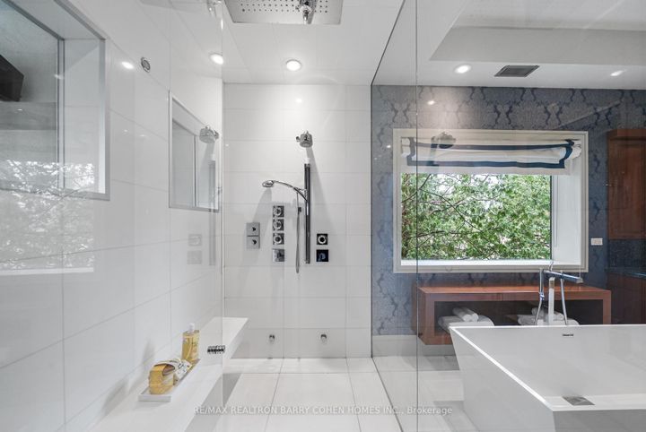 Photo 32 at 19 Maryvale Crescent, South Richvale, Richmond Hill