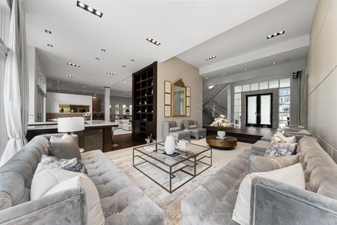 Photo 3 at 19 Maryvale Crescent, South Richvale, Richmond Hill