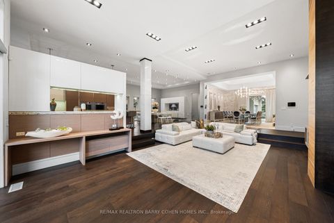 Photo 6 at 19 Maryvale Crescent, South Richvale, Richmond Hill