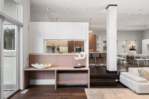 Photo 7 at 19 Maryvale Crescent, South Richvale, Richmond Hill