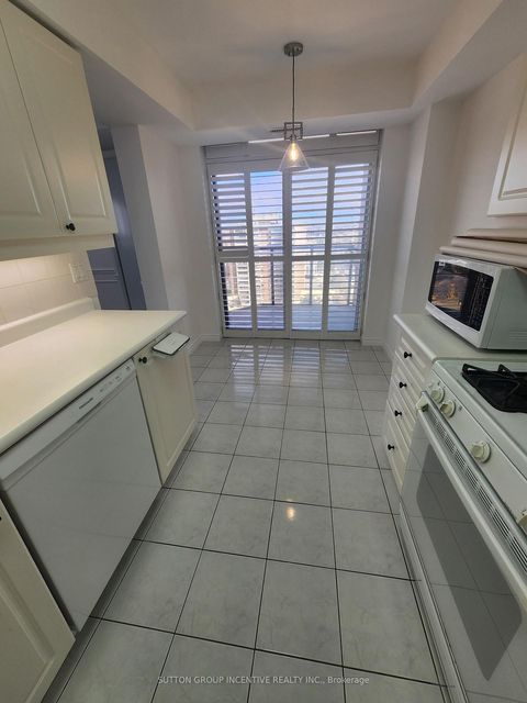 Photo 14 at 1803 - 265 Ridley Boulevard, Nortown, Toronto