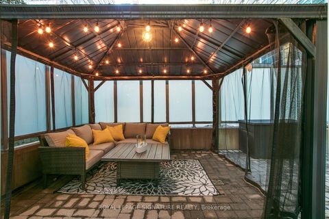 Photo 15 at G25 - 350 Wellington Street W, Waterfront Communities C1, Toronto