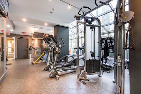 Photo 17 at G25 - 350 Wellington Street W, Waterfront Communities C1, Toronto