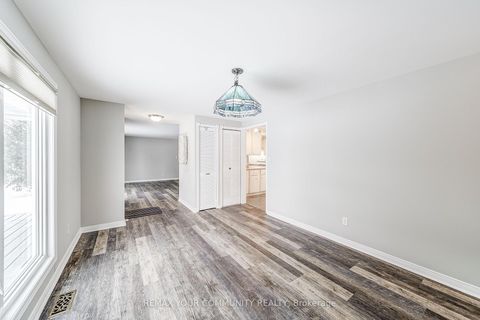 Photo 6 at 20 Geneva Court, Sutton & Jackson's Point, Georgina