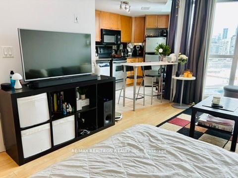 Photo 6 at 1410 - 231 Fort York Boulevard, Niagara, Toronto
