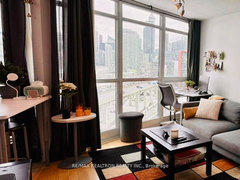 Photo 7 at 1410 - 231 Fort York Boulevard, Niagara, Toronto
