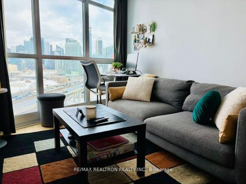 Photo 8 at 1410 - 231 Fort York Boulevard, Niagara, Toronto