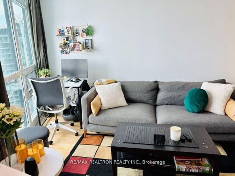 Photo 9 at 1410 - 231 Fort York Boulevard, Niagara, Toronto