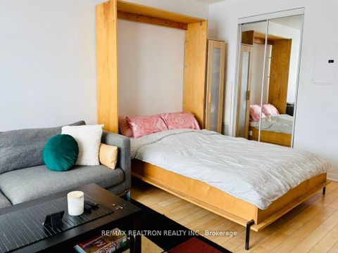 Photo 11 at 1410 - 231 Fort York Boulevard, Niagara, Toronto
