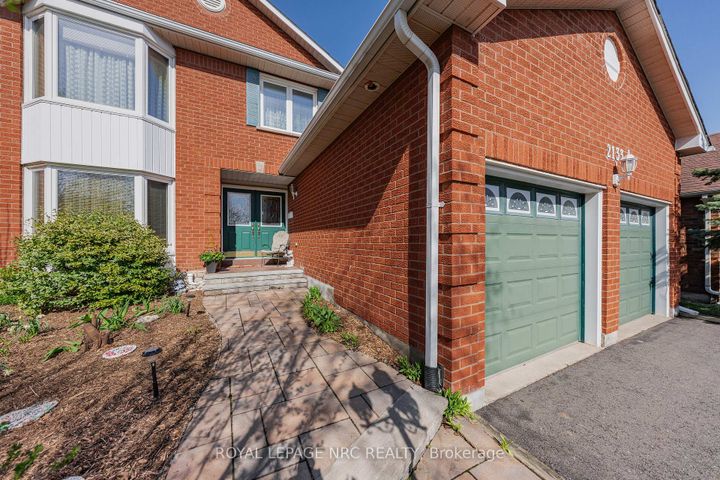 Photo 4 at 2133 Grand Boulevard, JC Joshua Creek, Oakville