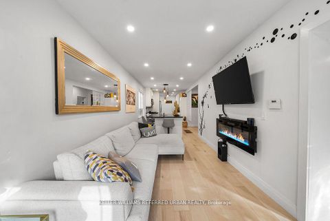 Photo 6 at 87 Fourth Street, New Toronto, Toronto