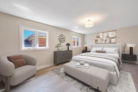 Photo 17 at 150 Rockwood Crescent, Beverley Glen, Vaughan