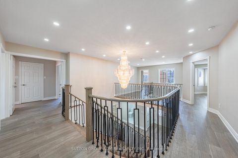 Photo 25 at 150 Rockwood Crescent, Beverley Glen, Vaughan