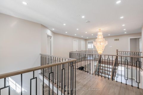 Photo 26 at 150 Rockwood Crescent, Beverley Glen, Vaughan