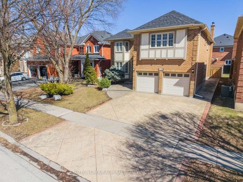 Photo 44 at 150 Rockwood Crescent, Beverley Glen, Vaughan