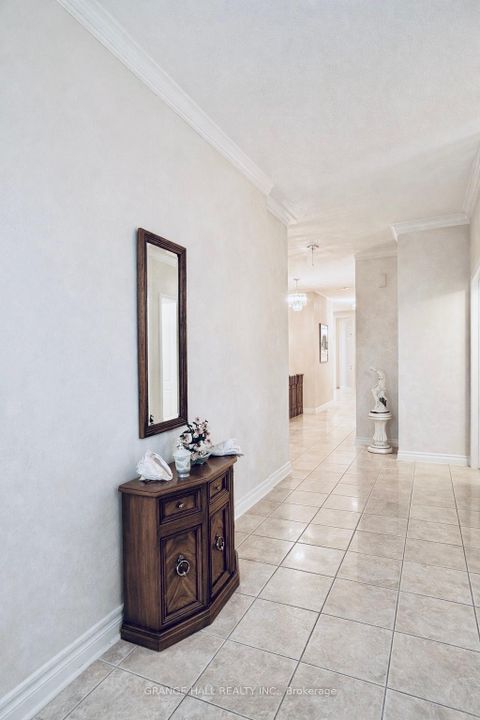 Photo 1 at 203 Starling Boulevard, Vellore Village, Vaughan