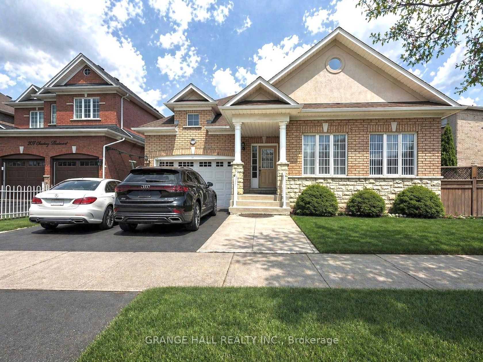 203 Starling Boulevard, Vellore Village, Vaughan 2