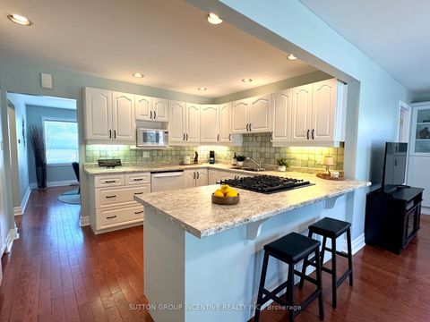 Photo 12 at 3 Melody Lane, Sutton & Jackson's Point, Georgina