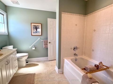 Photo 22 at 3 Melody Lane, Sutton & Jackson's Point, Georgina