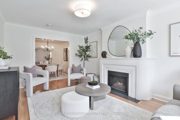 Photo 2 at 140 Everden Road, Cedarvale, Toronto