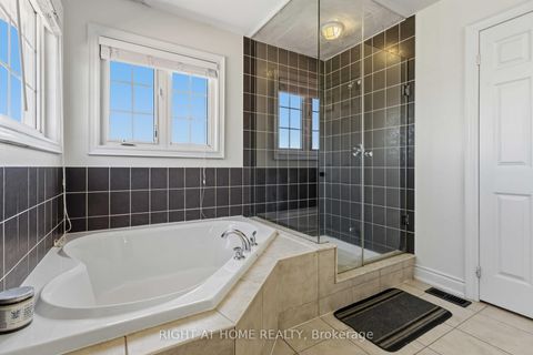 Photo 24 at 1649 Quail Run Drive, Taunton, Oshawa