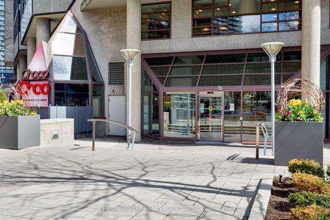 Photo 1 at 1408 - 1001 Bay Street, Bay Street Corridor, Toronto