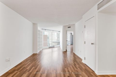 Photo 4 at 1408 - 1001 Bay Street, Bay Street Corridor, Toronto