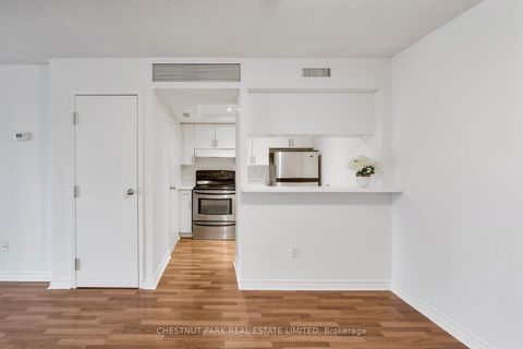Photo 8 at 1408 - 1001 Bay Street, Bay Street Corridor, Toronto