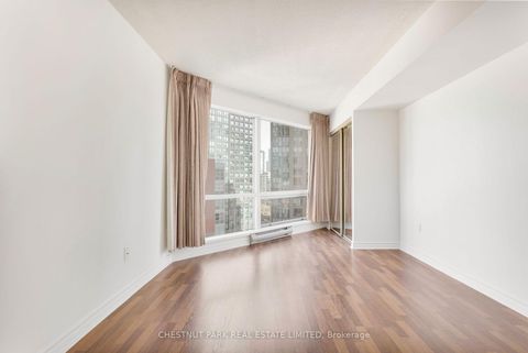 Photo 11 at 1408 - 1001 Bay Street, Bay Street Corridor, Toronto