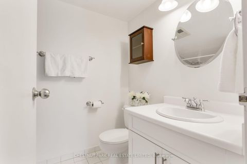 Photo 14 at 1408 - 1001 Bay Street, Bay Street Corridor, Toronto