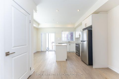 Photo 6 at 82 William Duncan Road, CFB, Toronto