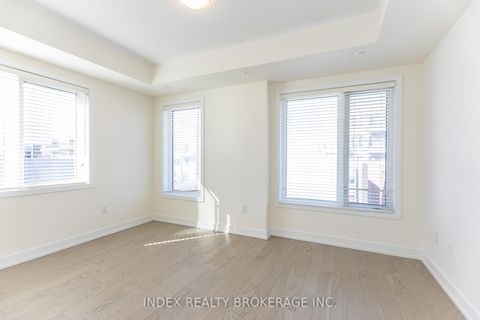 Photo 15 at 82 William Duncan Road, CFB, Toronto