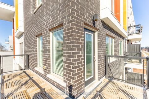 Photo 20 at 82 William Duncan Road, CFB, Toronto