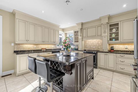 Photo 7 at 69 B Elm Grove Avenue, Oak Ridges, Richmond Hill