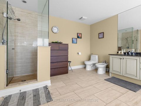 Photo 19 at 69 B Elm Grove Avenue, Oak Ridges, Richmond Hill