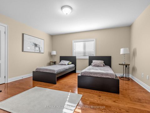 Photo 20 at 69 B Elm Grove Avenue, Oak Ridges, Richmond Hill