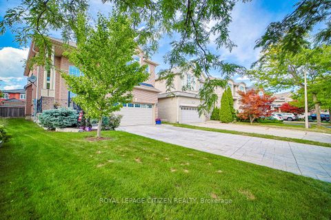 Photo 1 at 31 Burnhaven Avenue, Maple, Vaughan