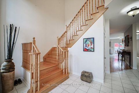 Photo 6 at 31 Burnhaven Avenue, Maple, Vaughan