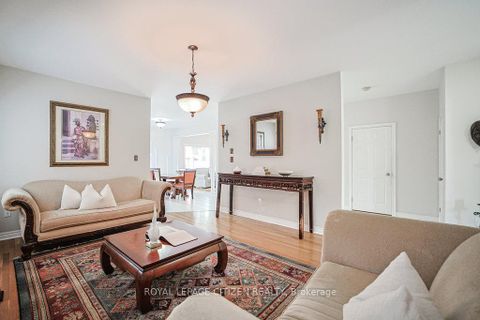 Photo 8 at 31 Burnhaven Avenue, Maple, Vaughan