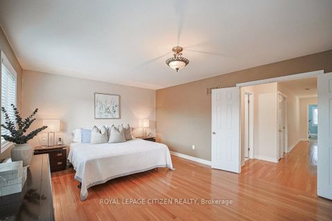 Photo 22 at 31 Burnhaven Avenue, Maple, Vaughan