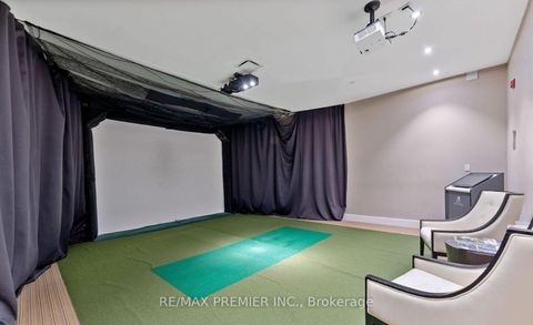 Photo 9 at 318 - 372 Highway 7, Doncrest, Richmond Hill