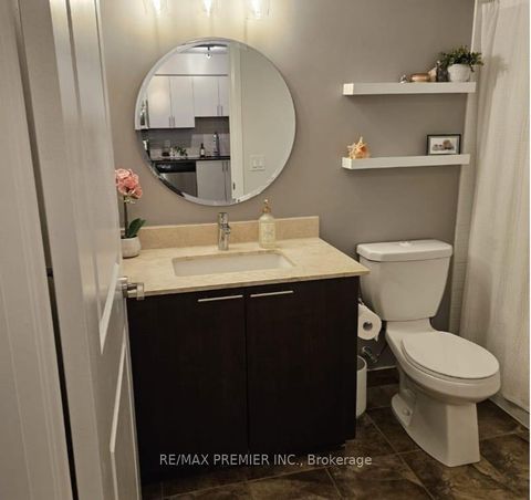 Photo 23 at 318 - 372 Highway 7, Doncrest, Richmond Hill